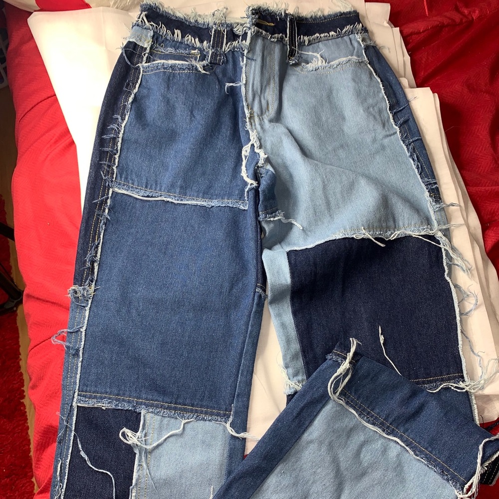 Size- XS SHIEN MUTLI PATTERNED JEANS